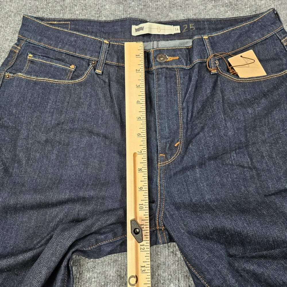Levis Classic Capri Jeans Womens 14 W32 Cuffed Dark Indigo Cropped Stretch New